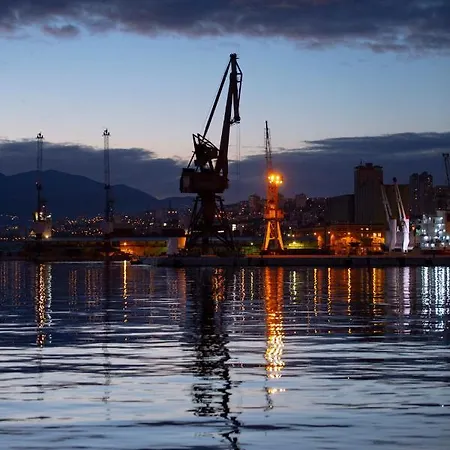 Deluxe Ploech 4* Rijeka