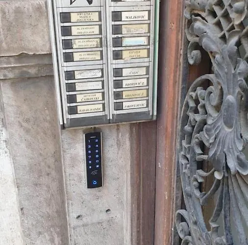 Deluxe Ploech 4* Rijeka