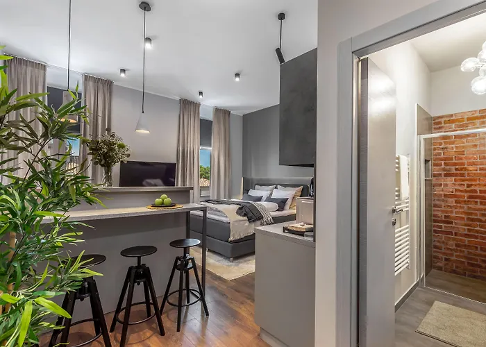 Deluxe Ploech 4* Rijeka