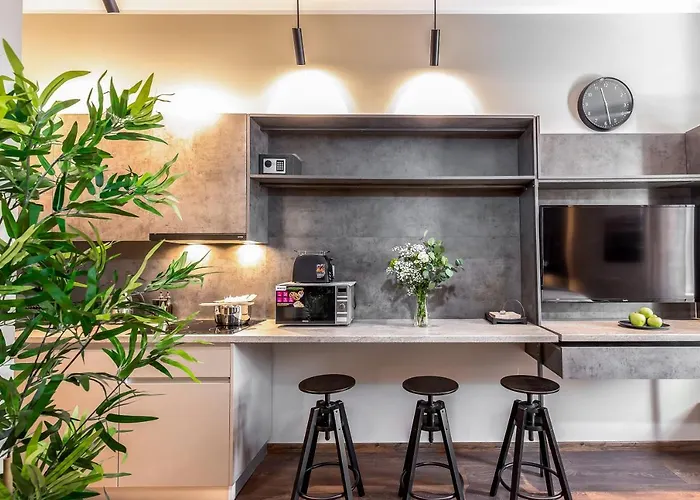 Deluxe Ploech Konukevi Rijeka