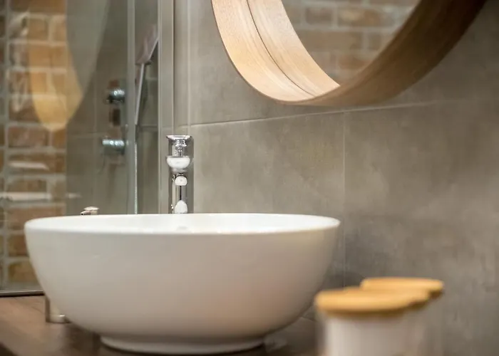 Deluxe Ploech Konukevi Rijeka