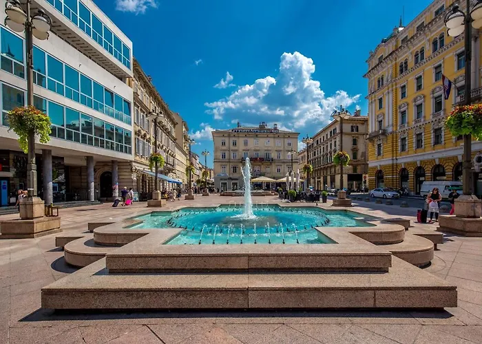 Deluxe Ploech Rijeka