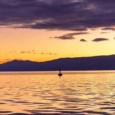 Deluxe Ploech Πανσιόν Ριέκα