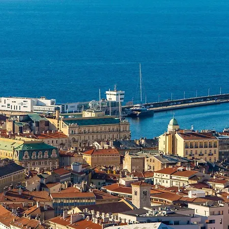 Guest house Deluxe Ploech Rijeka