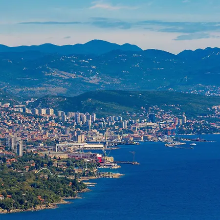 Πανσιόν Deluxe Ploech Ριέκα