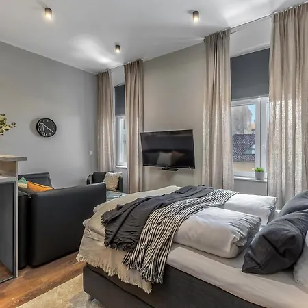 Πανσιόν Deluxe Ploech Ριέκα