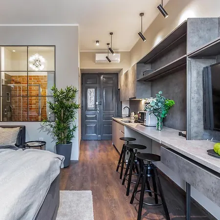 Deluxe Ploech Πανσιόν 4*