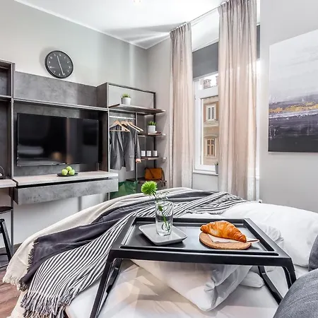 Deluxe Ploech Guest house 4*